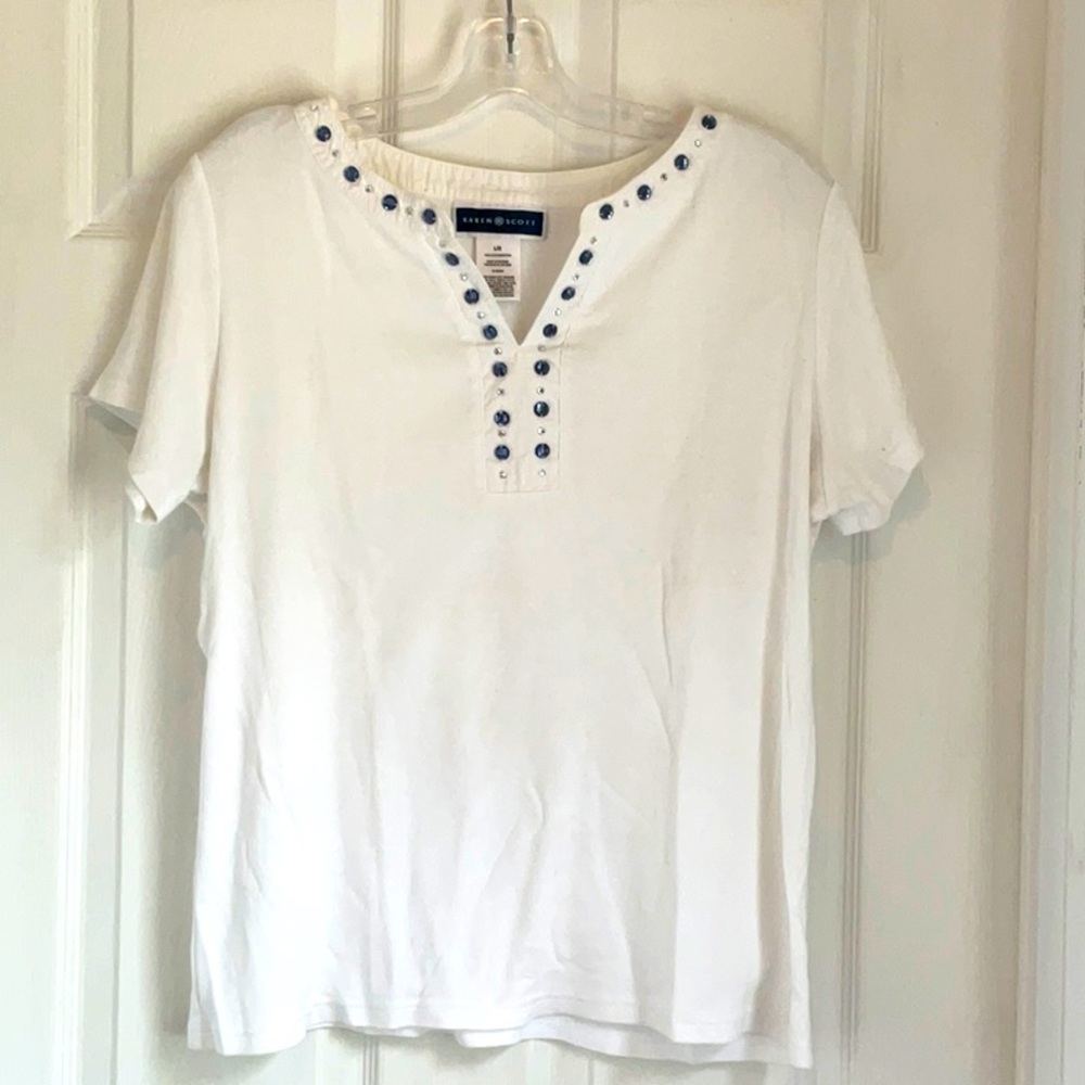 🔥$5 SALE!Karen Scott white tee with bling . Sz L GUC